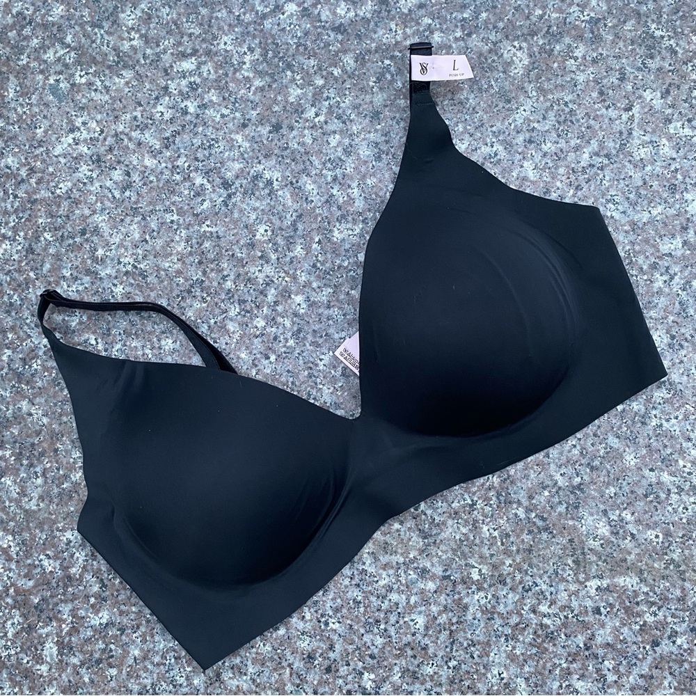 NEW! Victoria’s Secret bra